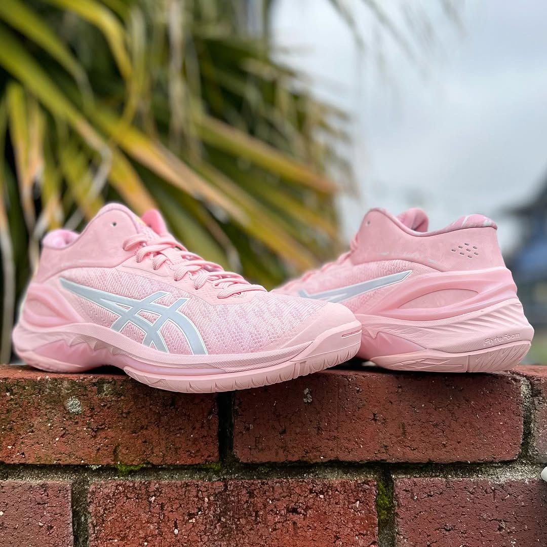 ASICS GELBURST 28 ゲルバースト28 ASICS】 アシックス GELBURST 28 EW ゲルバースト28 EW 1063A082