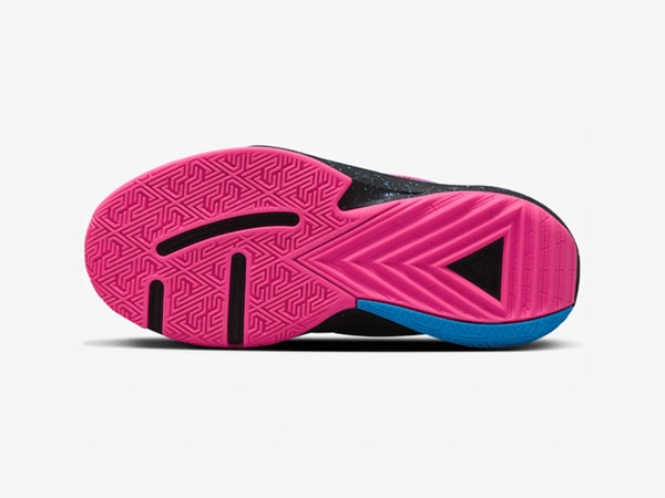 NIKE ZOOM FREAK 5 GS ナイキ ズーム フリーク 5 ヤニス アデトクンボ