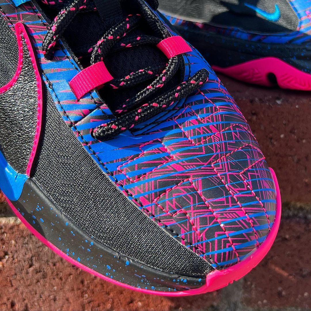 NIKE ZOOM FREAK 5 GS ナイキ ズーム フリーク 5 ヤニス アデトクンボ