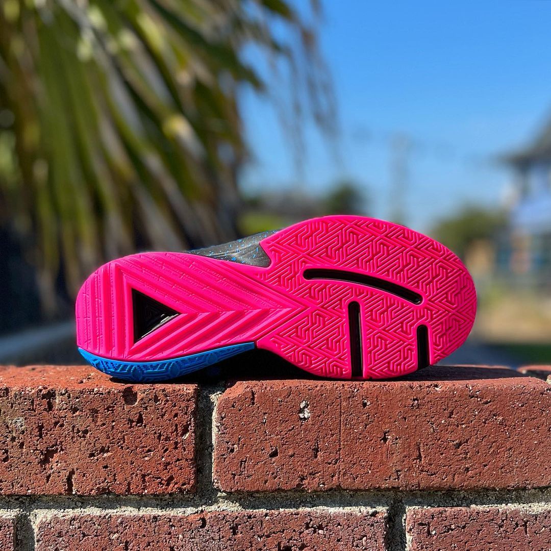 NIKE ZOOM FREAK 5 GS ナイキ ズーム フリーク 5 ヤニス アデトクンボ