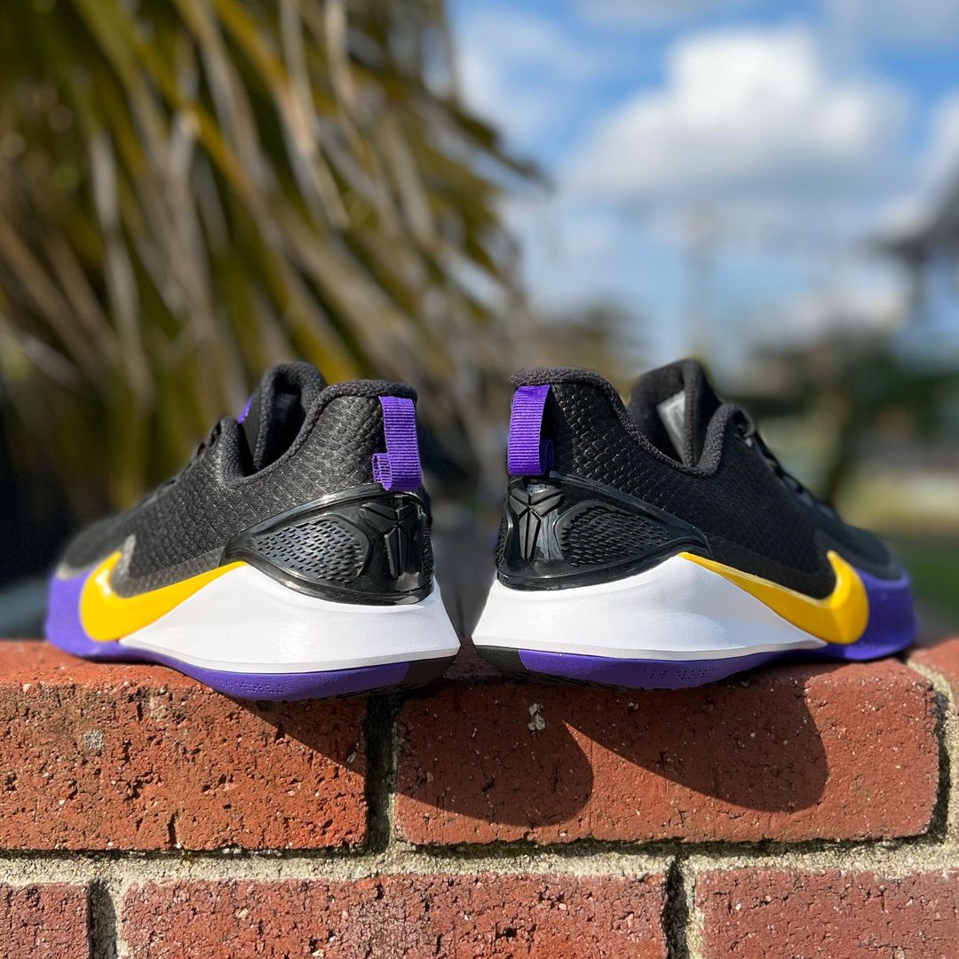 シューズ(男性用) Nike Kobe AD \"Sail/Multi-Color\" 285Cm Nike Kobe A.D. 'Sail & Multi-Color' Release Date. Nike SNKRS