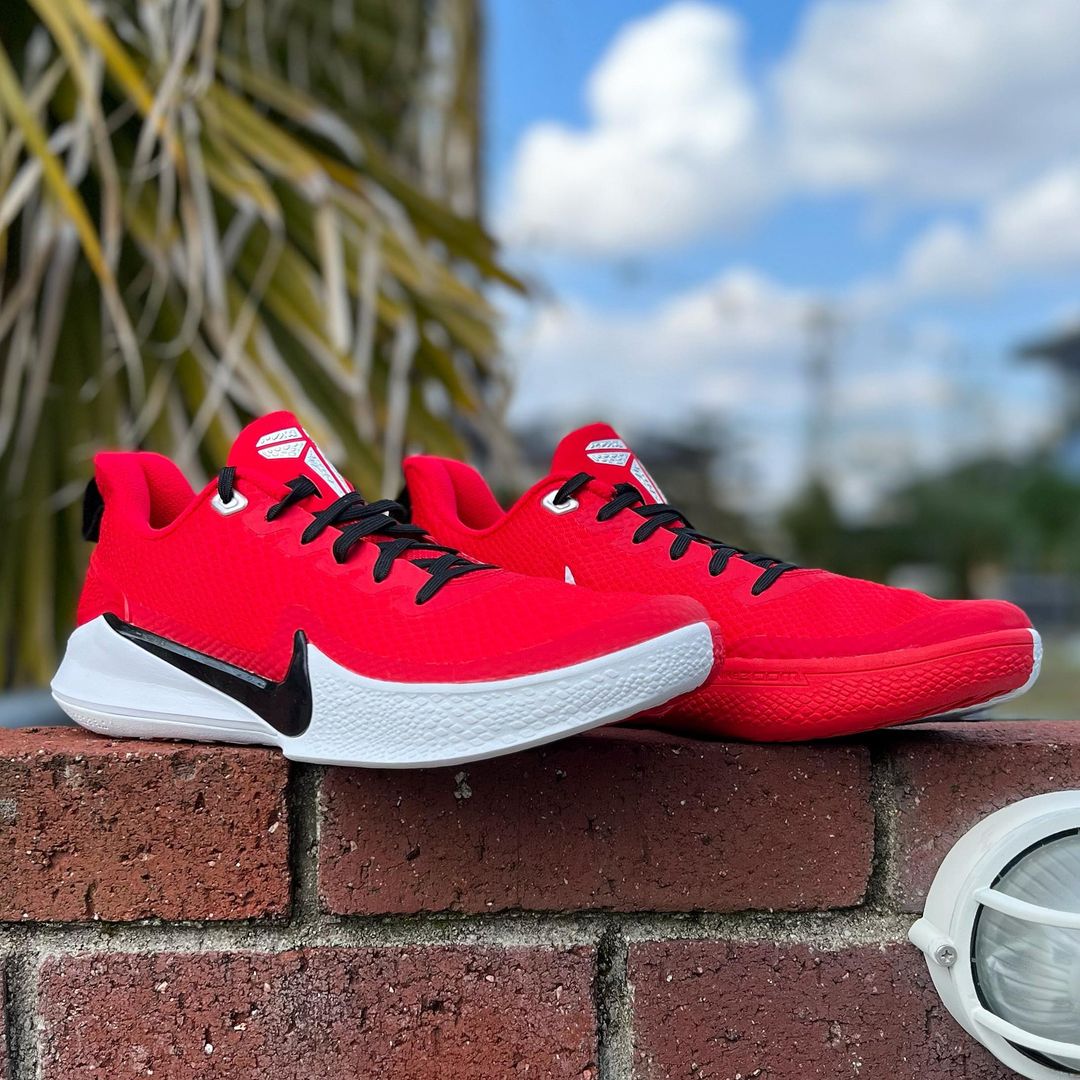 NIKE - ★人気 NIKE KOBE MAMBAFOCUS ユニバーシティレッド 26.5 NIKE MAMBA FOCUS KOBE UNIVERSITY RED-ANTHRACITE SZ 8 [AJ5899