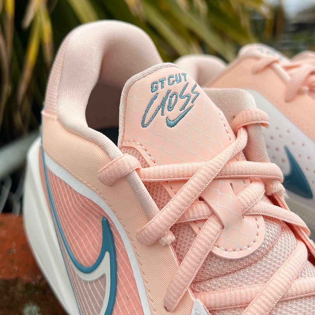 NIKE AIR ZOOM G.T. CUT CROSS ナイキ エア ズーム GT カット クロス