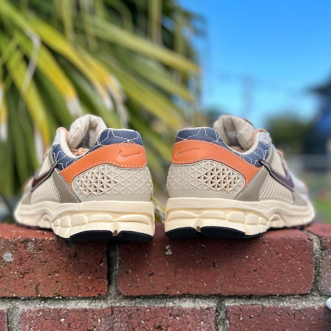 ほめ NIKE ZOOM VOMERO 5 'SASHIKO' ナイキ ズーム ボメロ 5 【MEN'S