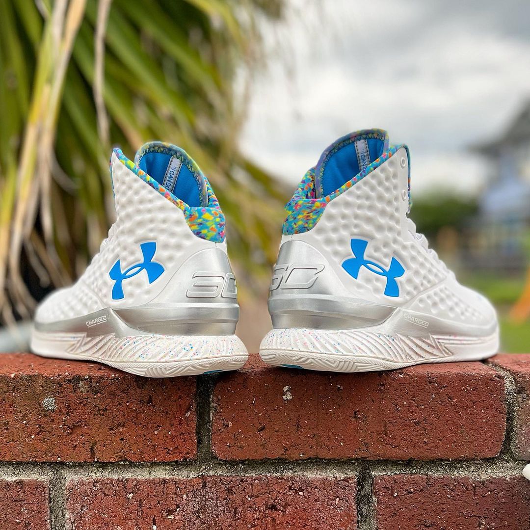 UNDER ARMOUR CHARGED FOAM CURRY 1 'SURPRISE PARTY' アンダー