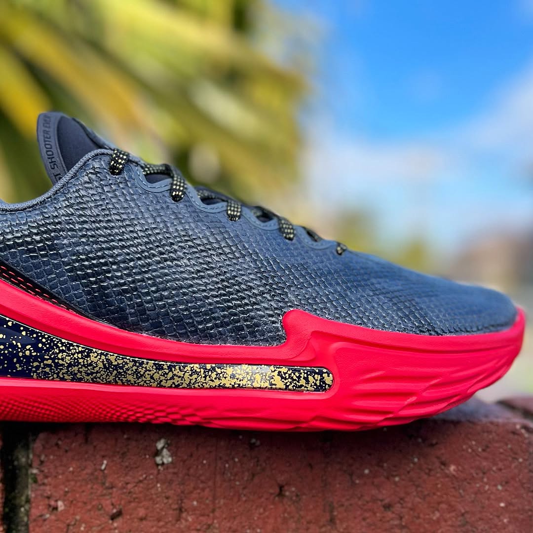 UNDER ARMOUR - 【新品に近い】アンダーアーマー カリー12 YEAR OF THE SNAKE Under Armour Curry Flow 12 Year of the Snake Men's - 6004077