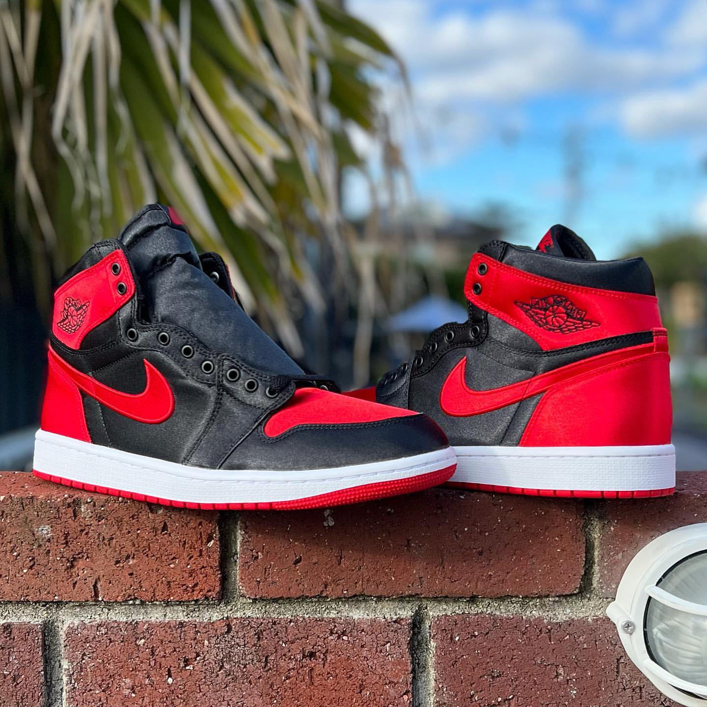 NIKE Air Jordan 1 赤/黒 サテン NIKE WMNS AIR JORDAN 1 HIGH OG 'SATIN BRED' ナイキ ウイメンズ エア