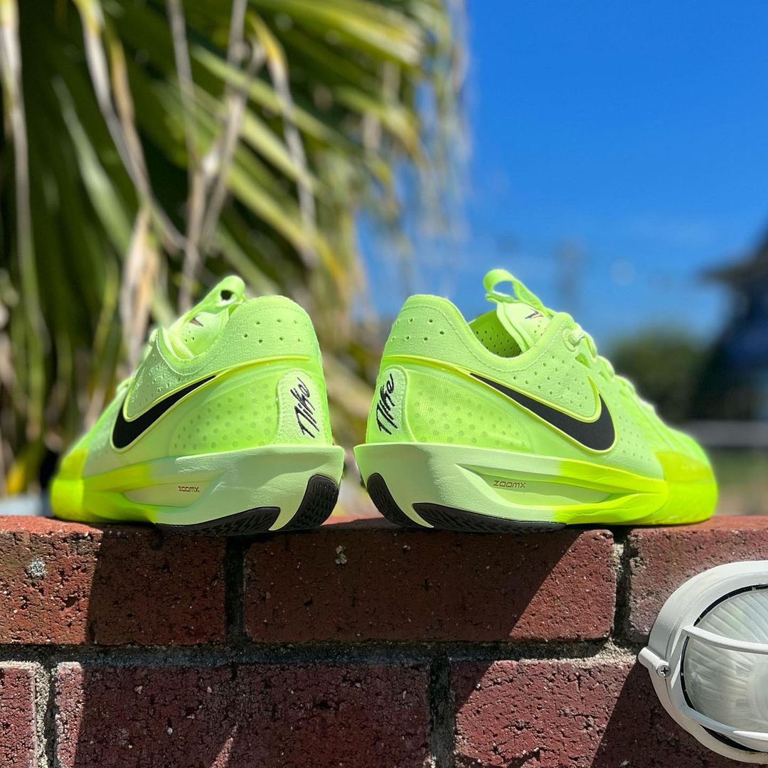 NIKE AIR ZOOM G.T. CUT 3 EP 'VOLT' ナイキ エア ズーム GT カット 3