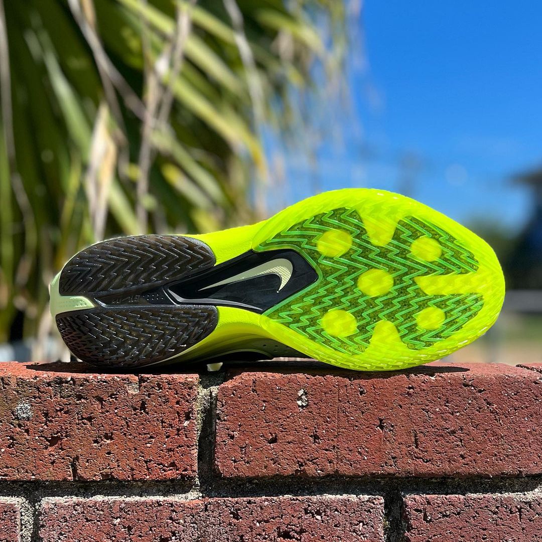NIKE AIR ZOOM G.T. CUT 3 EP 'VOLT' ナイキ エア ズーム GT カット 3