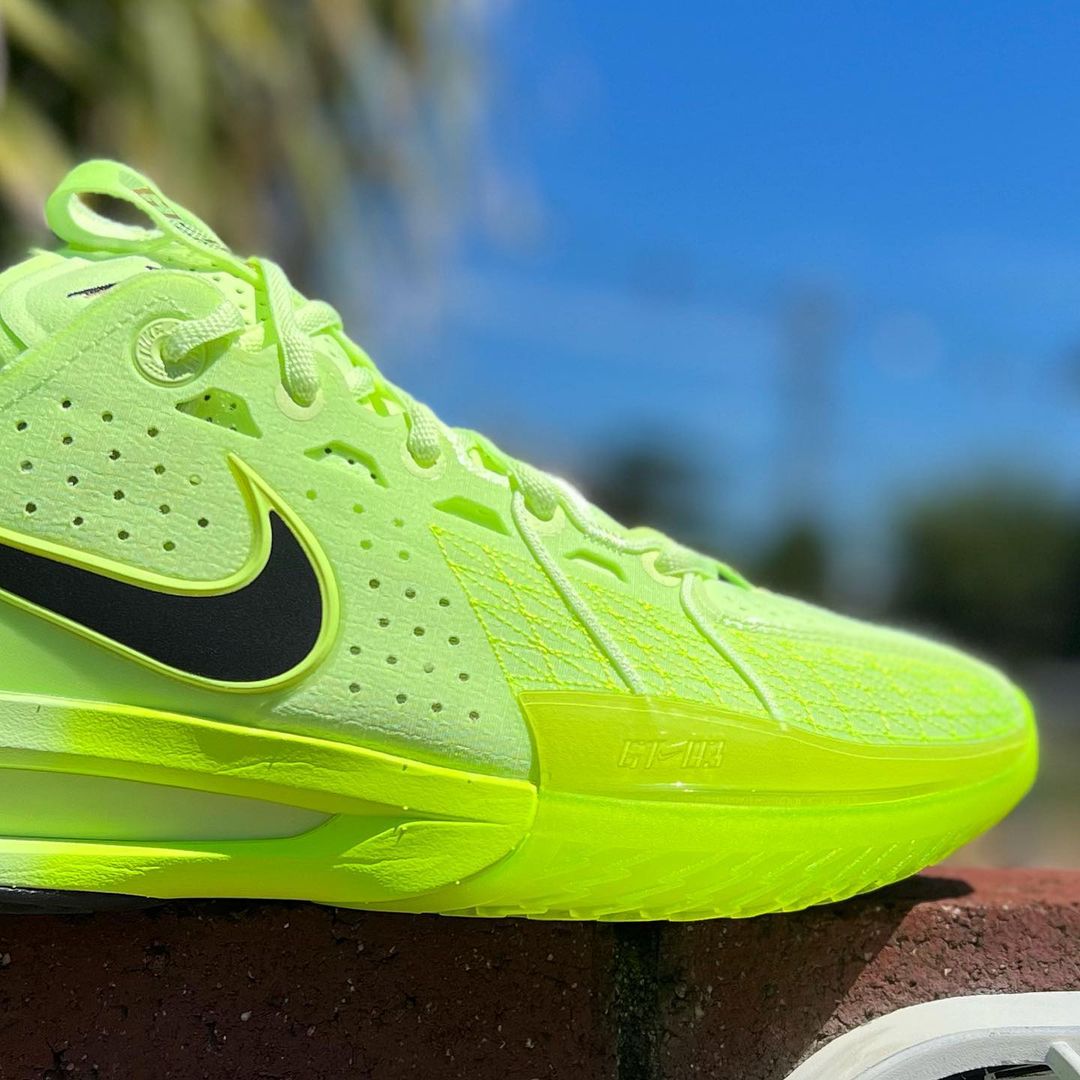 NIKE AIR ZOOM G.T. CUT 3 EP 'VOLT' ナイキ エア ズーム GT カット 3