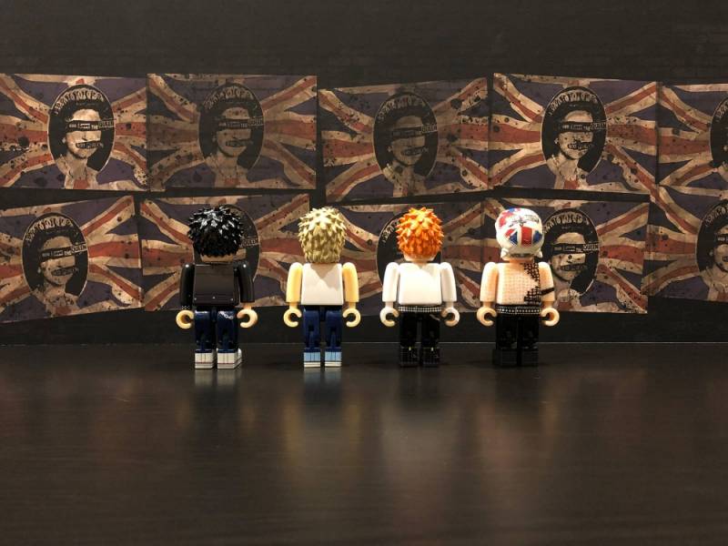 Sex Pistols brokker セックス・ピストルズ　フィギュア 3336.jpg