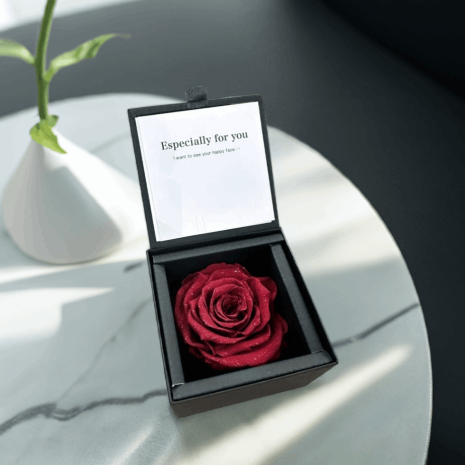 全国配送可能・送料無料】 ダイヤモンドローズ [M] プリザーブド