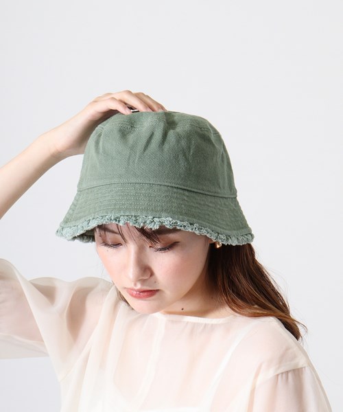 FRINGE LOW ANGLE BK HAT