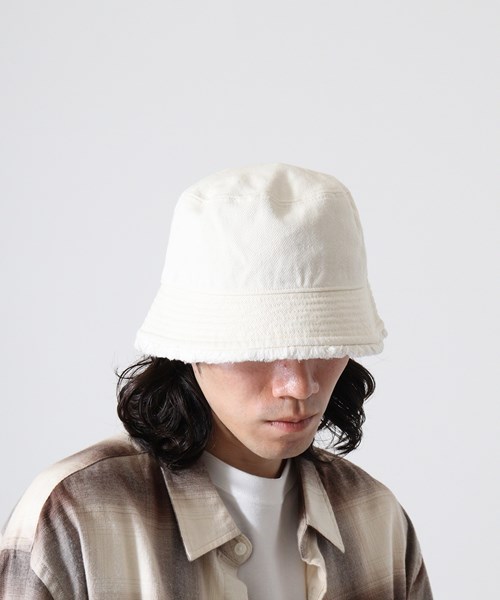 FRINGE LOW ANGLE BK HAT