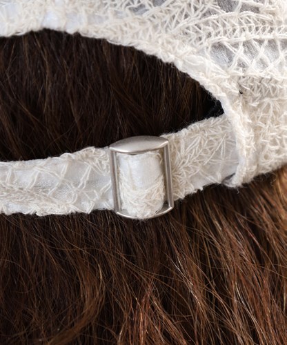 SHEER BLOOM CAP