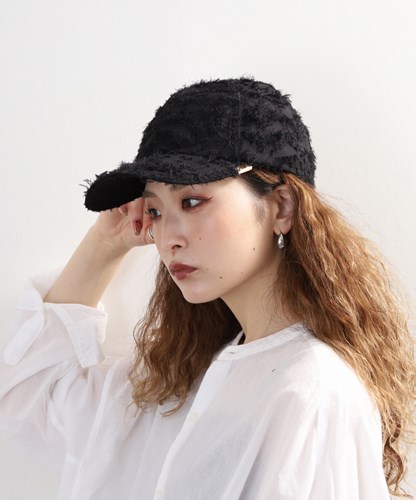 PLUME CAP