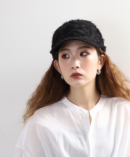 PLUME CAP