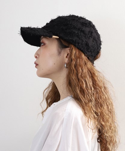 PLUME CAP