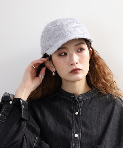 PLUME CAP