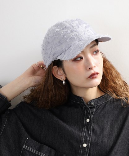 PLUME CAP
