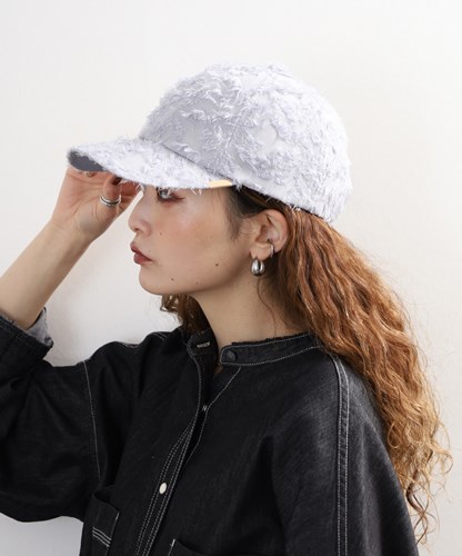 PLUME CAP