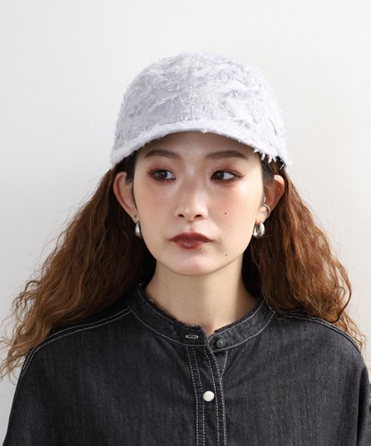 PLUME CAP