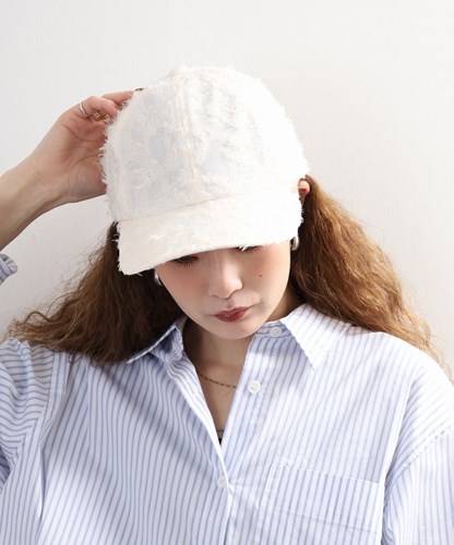 PLUME CAP