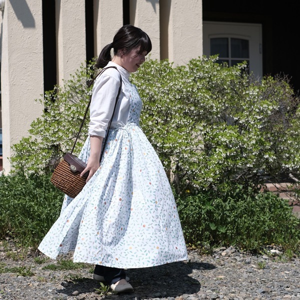 エプロンワンピース | sobani 【 北海道 スロウなお買い物 ～slowly