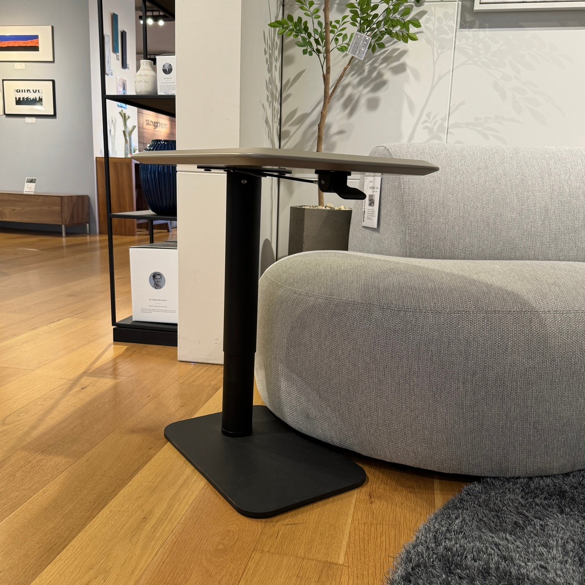 CAMBIAGO�ʥ���ӥ������˥����ɥơ��֥�