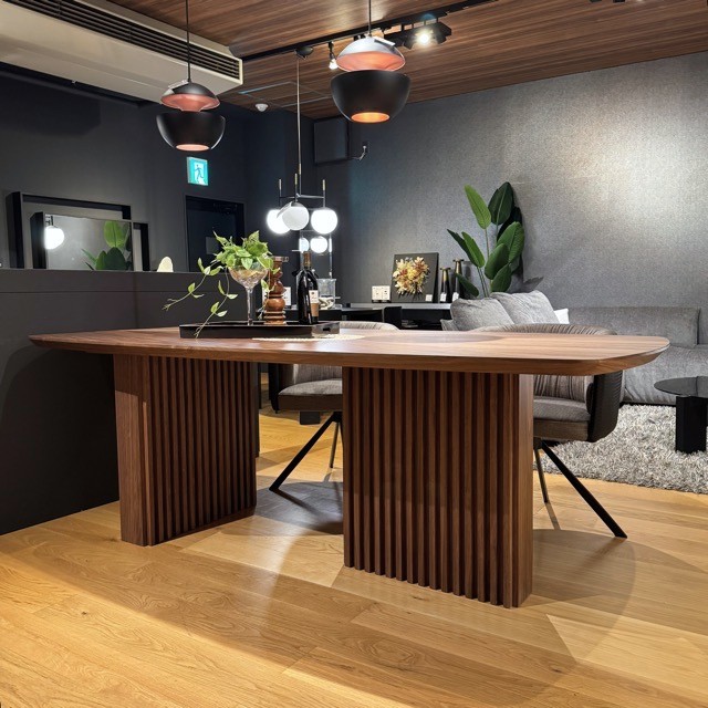 LAMBRO(���֥�)�����˥󥰥ơ��֥�