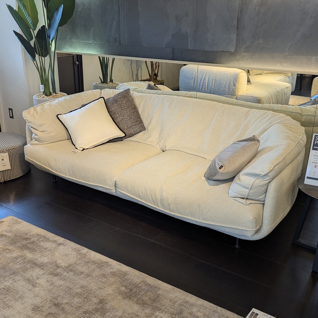 極上美品✨　フェンディ ソファ ACEX公式/ソファ オシャレ 高級感 異形デザイン