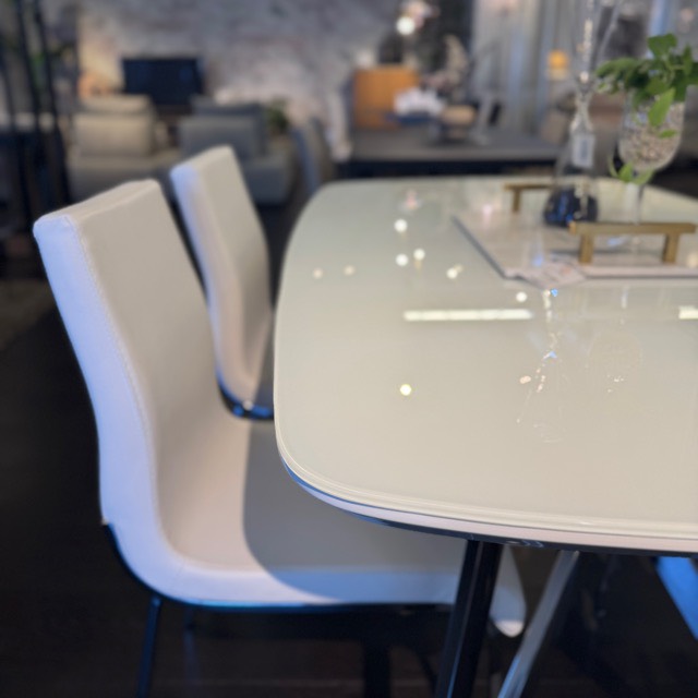 Dining Table��BLANKA�ڰ���Ź��