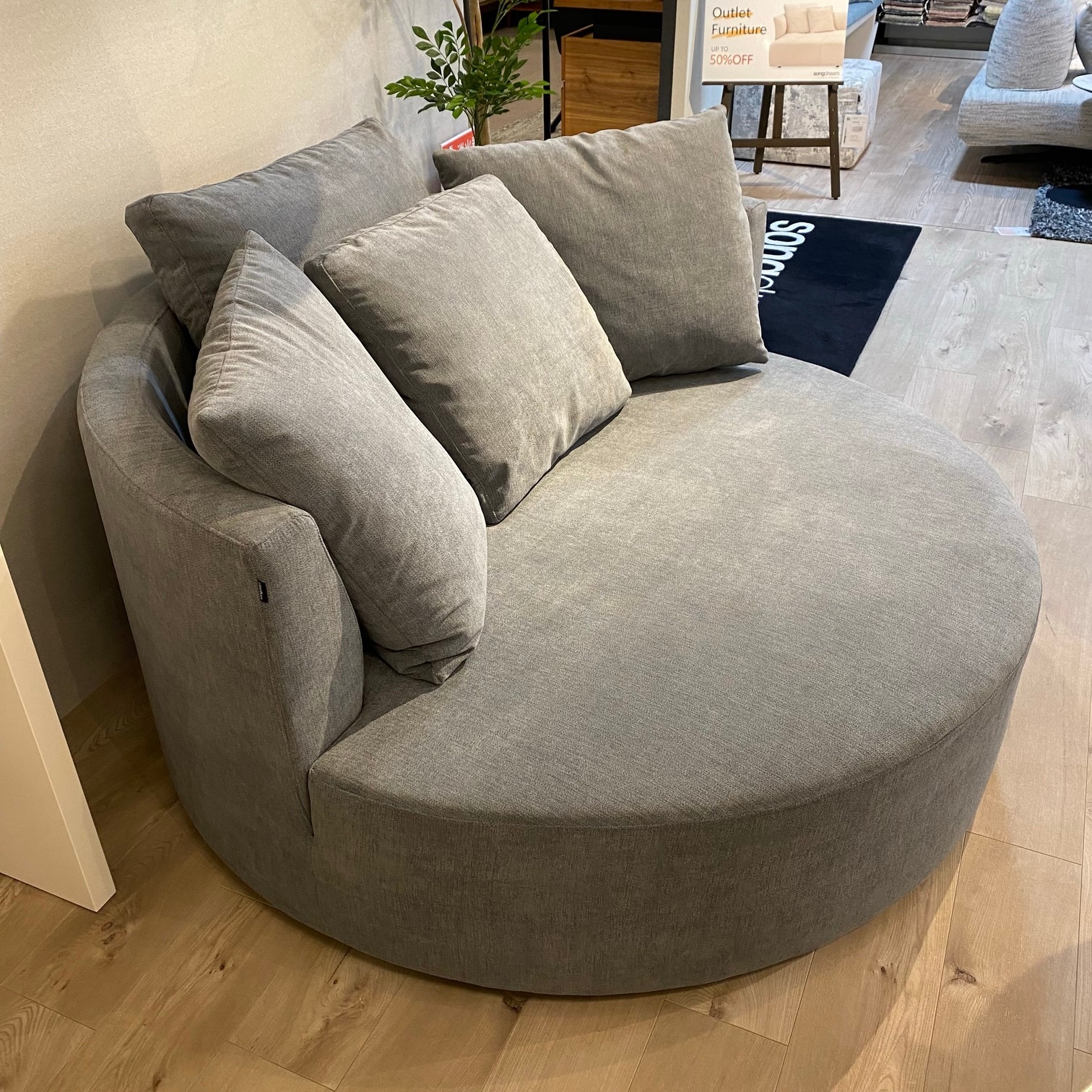 Round Sofa��BARETTA�ˡڲ���Ź��