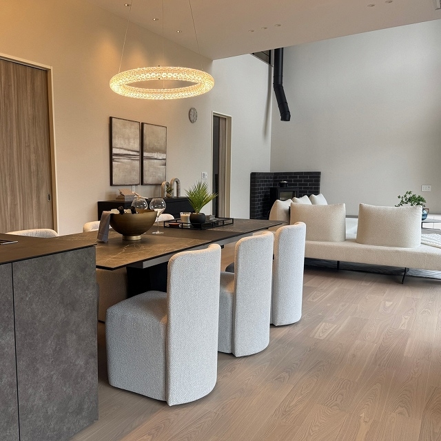 生地ｵｰﾀﾞｰ可】BRESCIA(ブレシア) ダイニングチェア | DINING