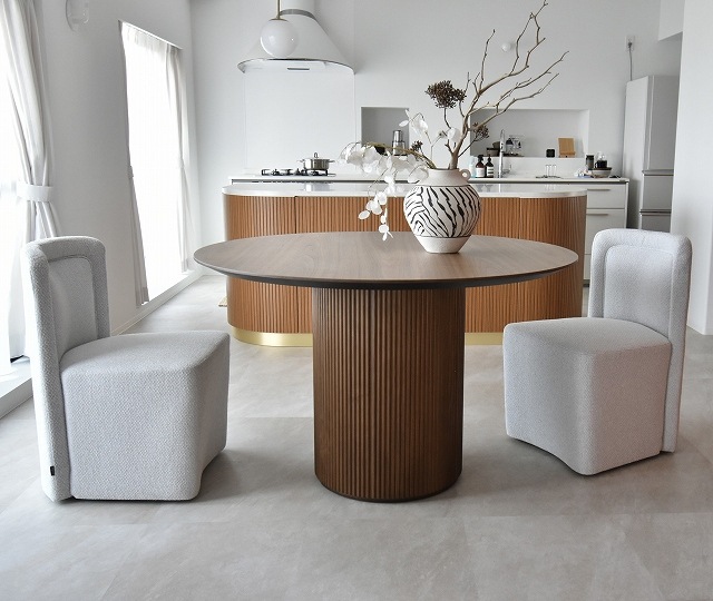 TRIESTE(�ȥꥨ���ơ˥����˥󥰥ơ��֥�