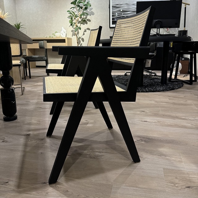 PH28 V-leg chair Reproduct