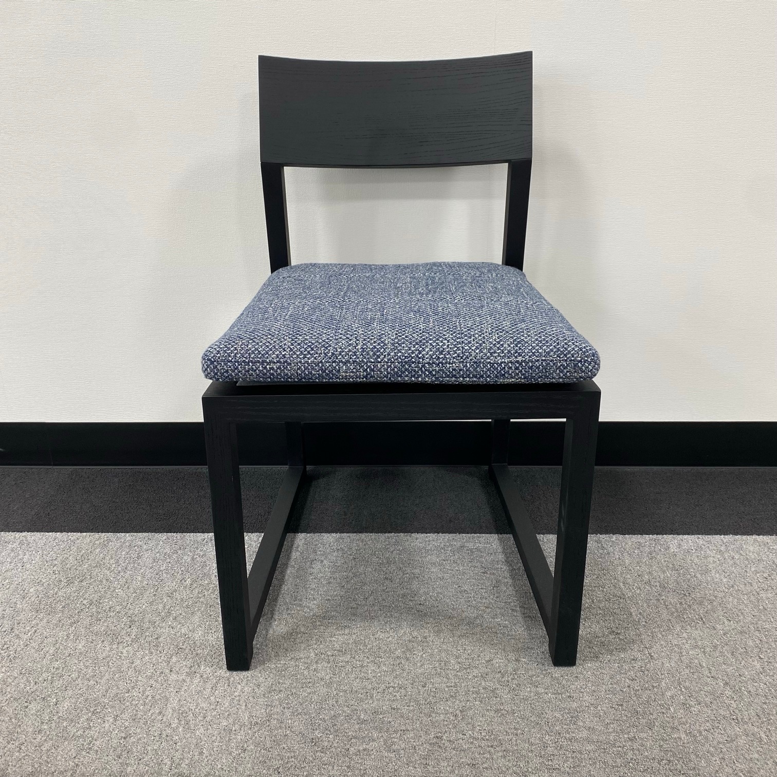 Dining Chair��BASSO�ˡڲ���Ź��