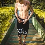 【TOISS】ボーダーロゴスウェットハーフパンツ | ブラック