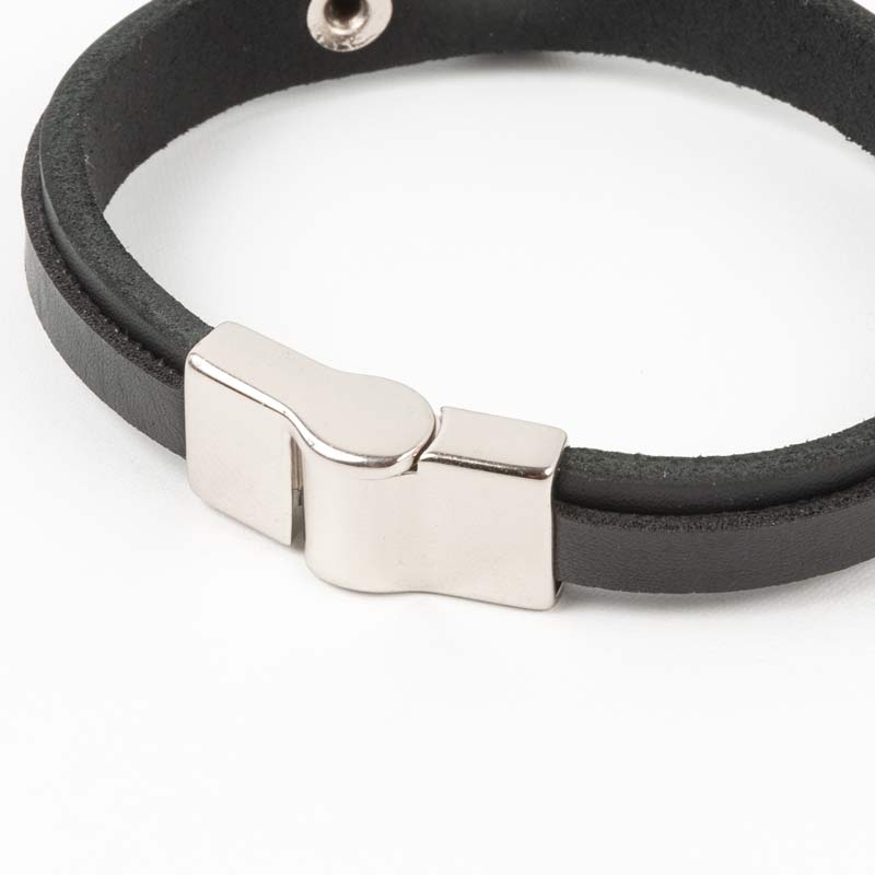 【新品】ブラックワンピース×ハット×ブレスレット FORCAプレートデザイン ワンタッチ革紐ブレスレット ブラック｜メンズ