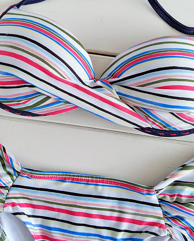 Morena Rosa】フロントクロスライトボーダー水着 ワイヤー入り Morena Rosa】フロントクロスライトボーダー水着 ワイヤー入り