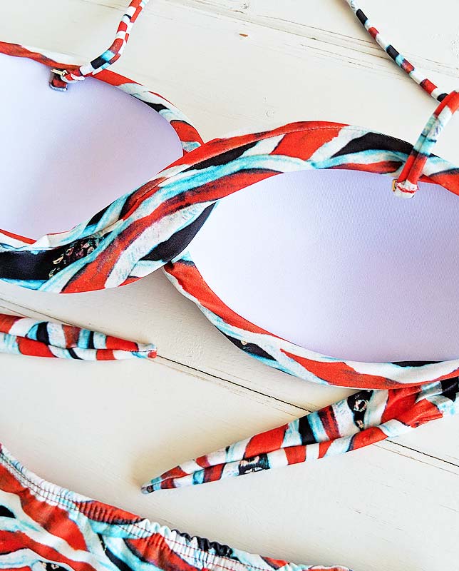 【Morena Rosa】サイド編みアフリカンツイストバンドゥ水着 Morena Rosa】サイド編みアフリカンツイストバンドゥ水着