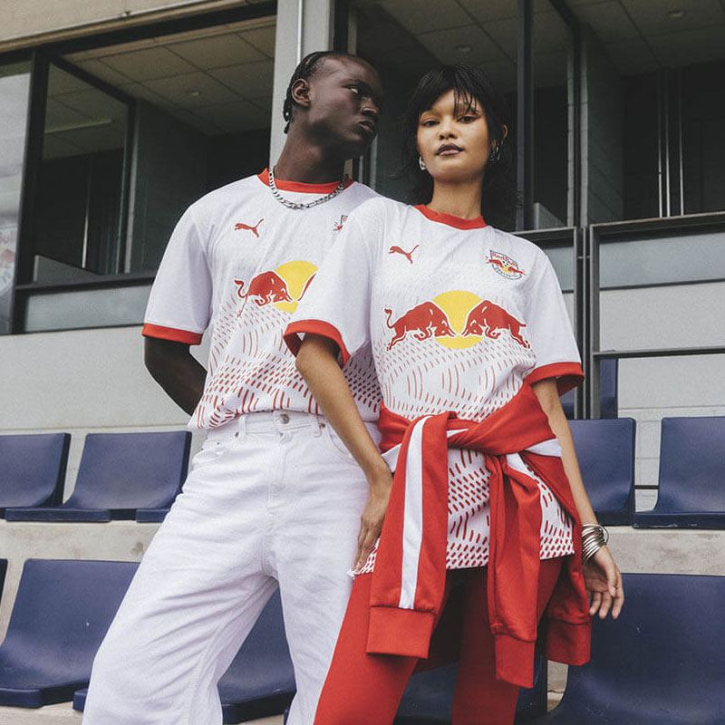 新品未使用☆現地購入　Red Bull ユニフォーム PUMA 取り寄せ商品 レッドブル・ブラガンチーノ 25/26 ホーム