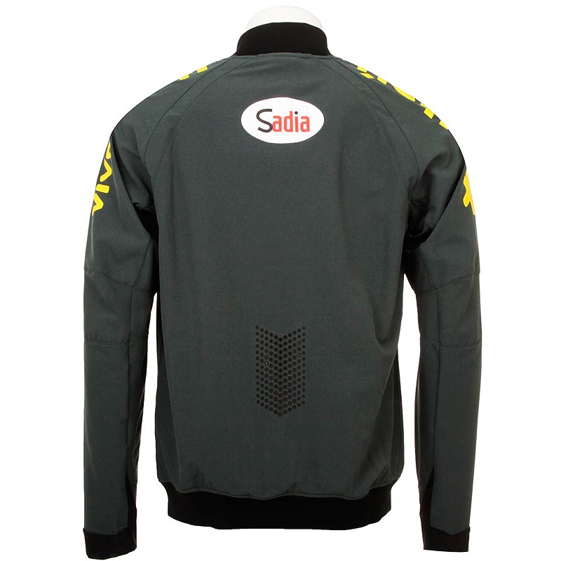 4_000000000830.jpg?1678209902