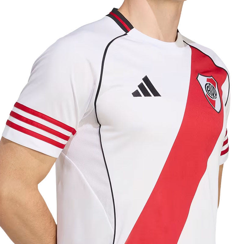 リバープレート25-26シーズンのユニフォームです リバープレート25-26シーズンのユニフォームです ウェア