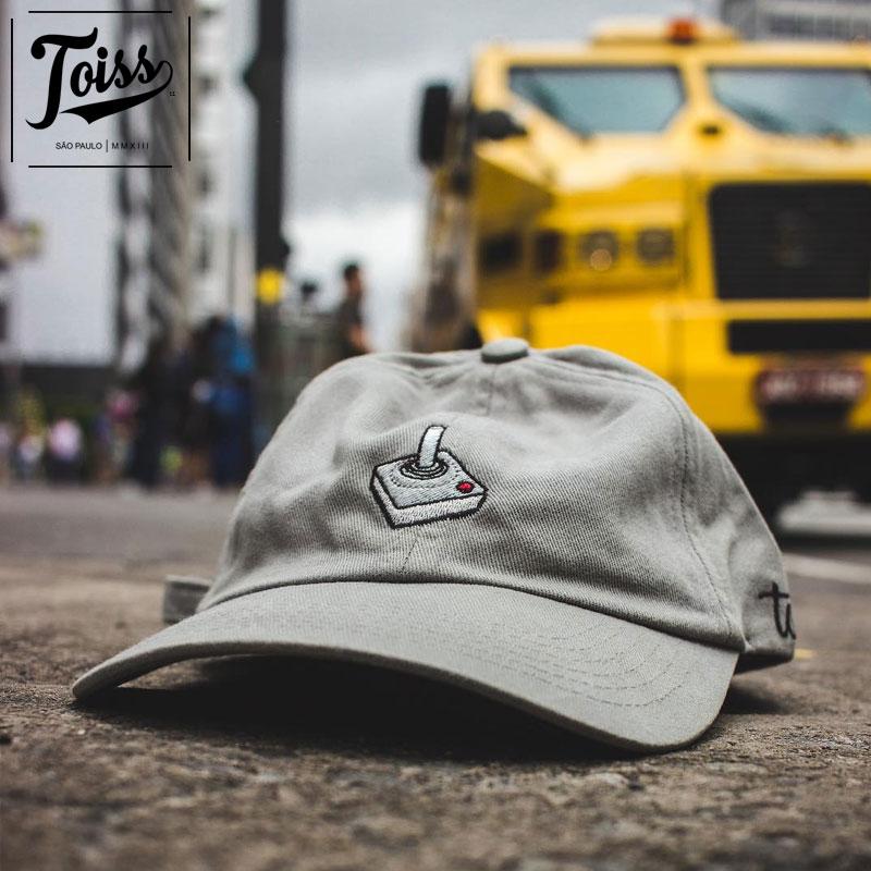 TOISS】コントローラーデザインストラップバック【トイスキャップ