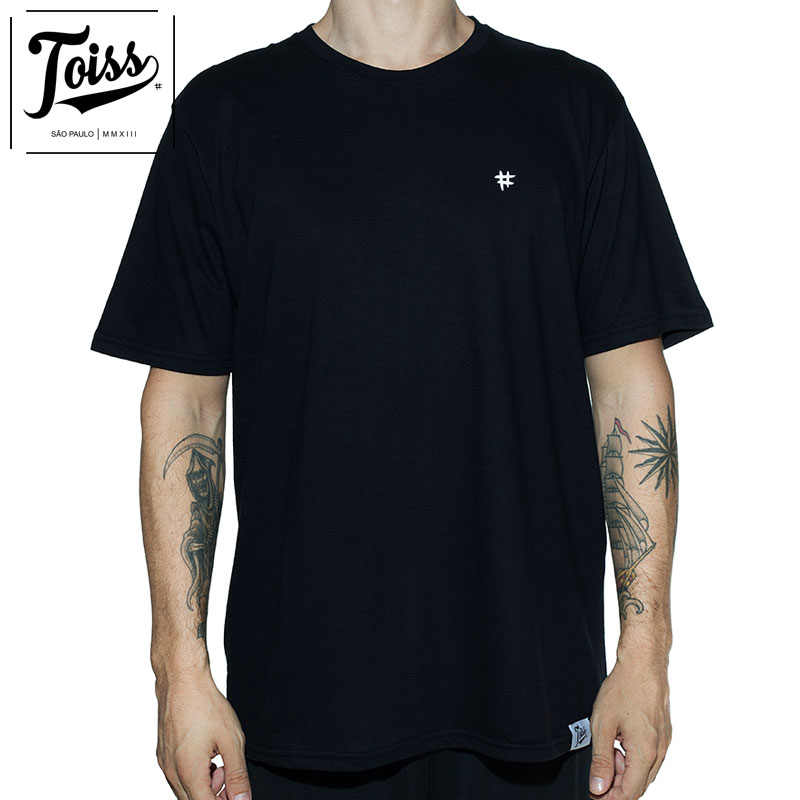 ネイマール愛用ブランド【TOISS】Tシャツ COMO TUDO DEVE SER 黒 TOISS】ゴシックレタリングTシャツ COMO TUDO DEVE SER ブラック