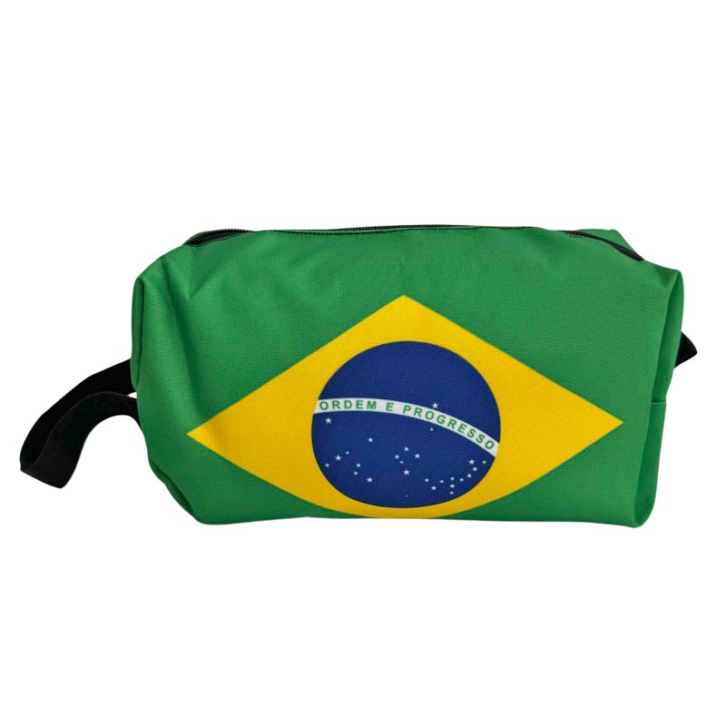 ブラジル　ポンチョ4種類、帽子、ブラジルミニ国旗 🇧🇷ブラジル ポンチョ4種類、帽子、ブラジルミニ国旗の通販 by