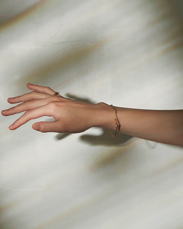 ゴールドツイストチェーン アンクレット 新作情報】待望のツイストチェーン販売開始！！ | Gelry online shop