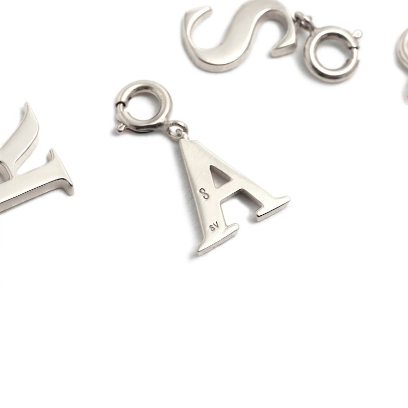 Initial Charm Pendant - Silver（イニシャルチャームペンダント - シルバー）　SYMPATHY OF SOUL Style（シンパシーオブソウルスタイル)