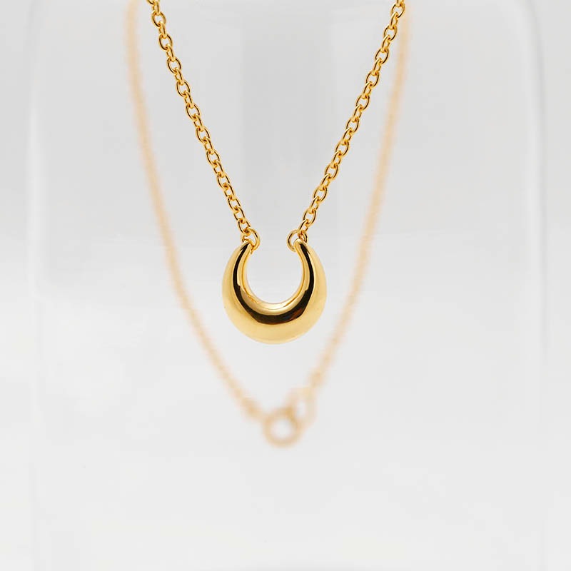 Puffy Horseshoe Necklace - K18YG Plated（パフィーホースシューネックレス - K18イエローゴールドコーティング）【納期 1ヶ月】　SYMPATHY OF SOUL Style（シンパシーオブソウルスタイル)